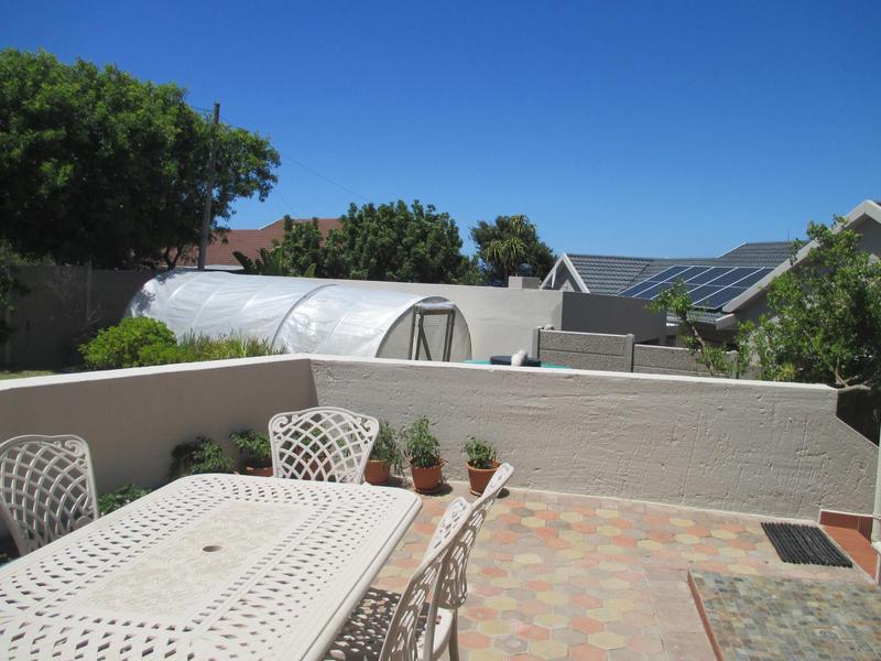 4 Bedroom Property for Sale in Dana Bay Western Cape